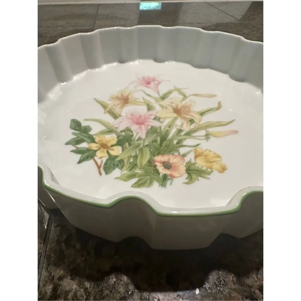 Vintage Shafford quiche or pie plate. Porcelain